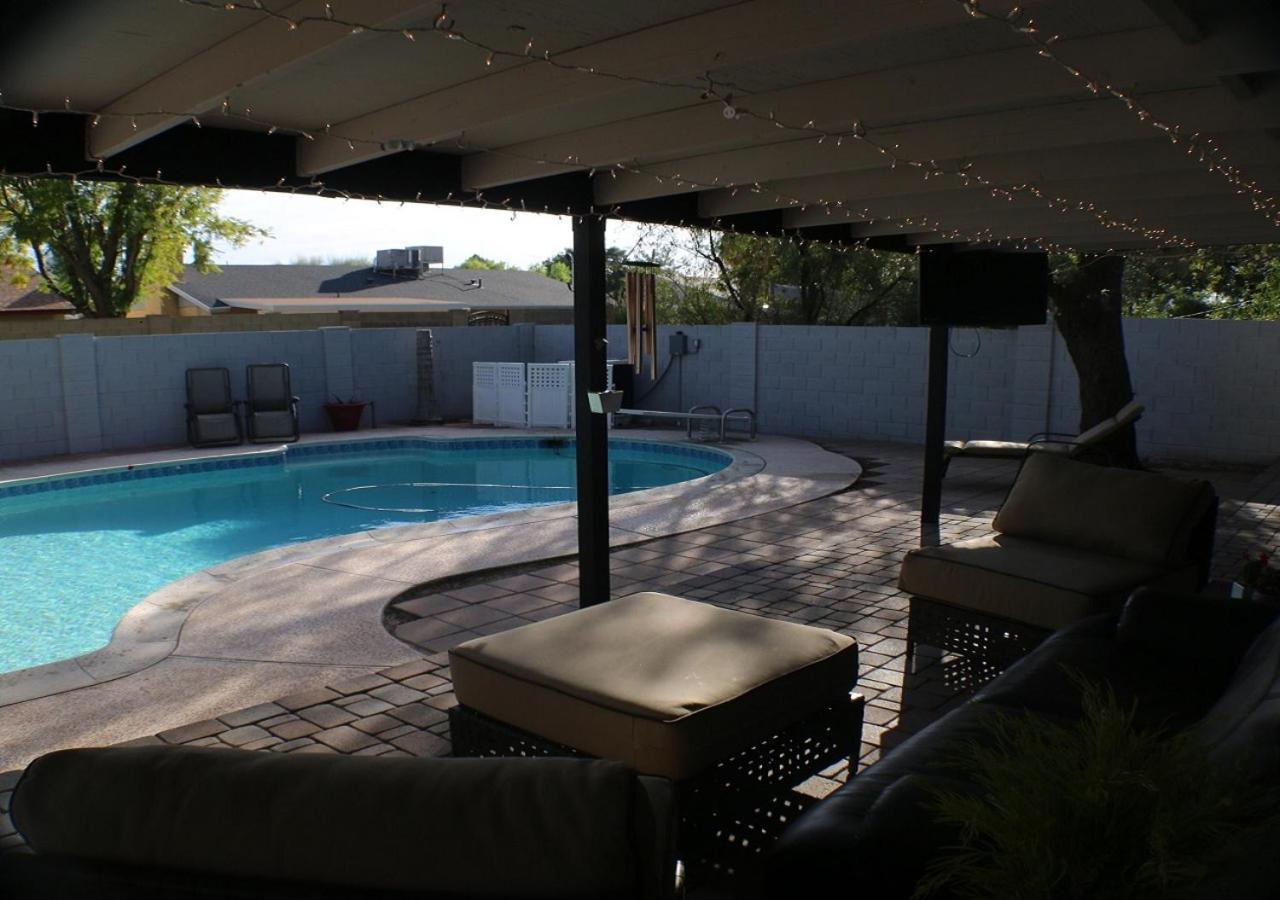 הוילה Tempe Escape With Heated Pool, Billiards & Firepit Fun מראה חיצוני תמונה